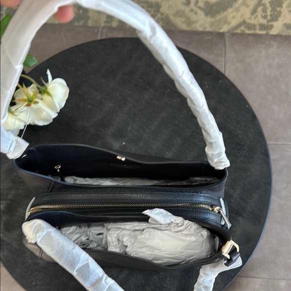 Kate Spade Black Shoulder Bag with Textured Leather - Picture 7 of 11